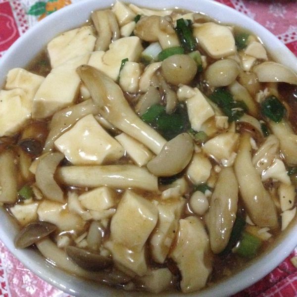 鴻喜菇燴豆腐 : Cathy一起做