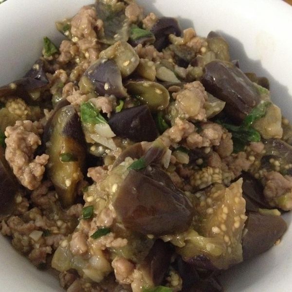 下飯的茄子料理-肉末炒茄子：Little Jeannie 一起做