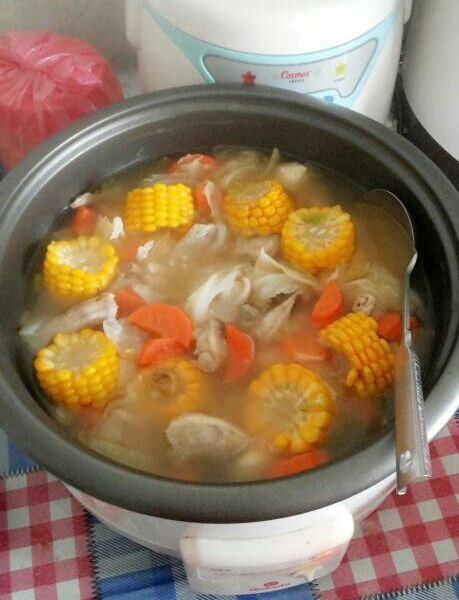 ㄚ曼達的廚房~蘿蔔玉米湯：慧萍 一起做