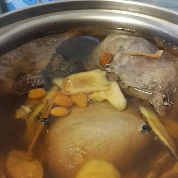 藥燉豬心[金門高粱飄香料理]：張珊珊 一起做