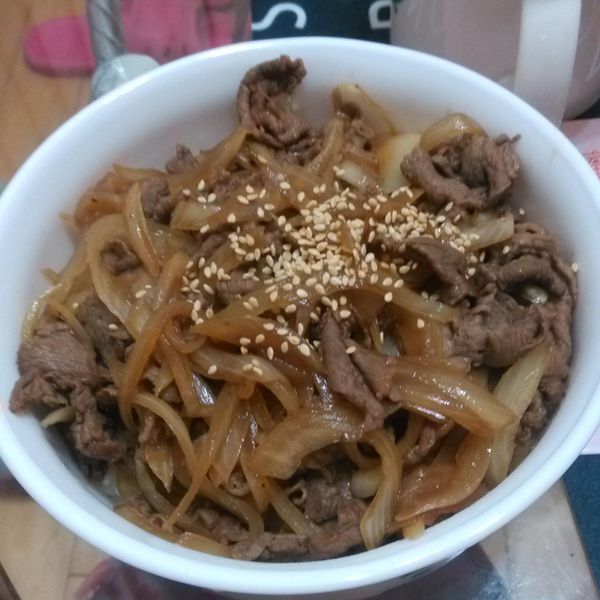 牛肉蓋飯 : 宋亭慧一起做