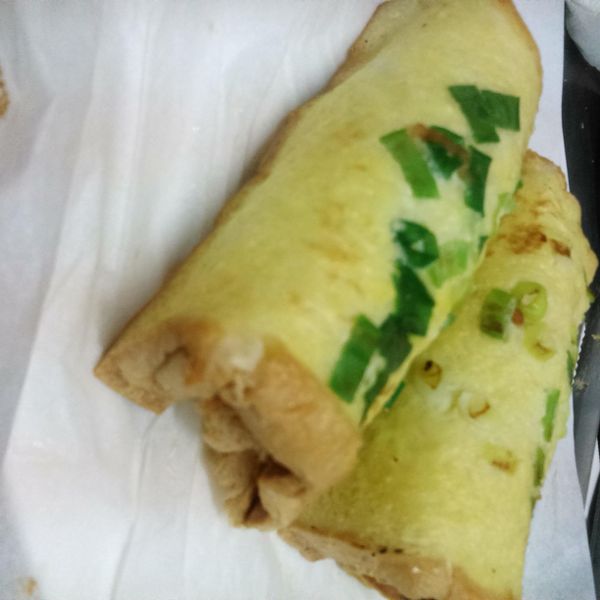 香蔥吐司捲~10分鐘早餐 : 薛秀稜一起做