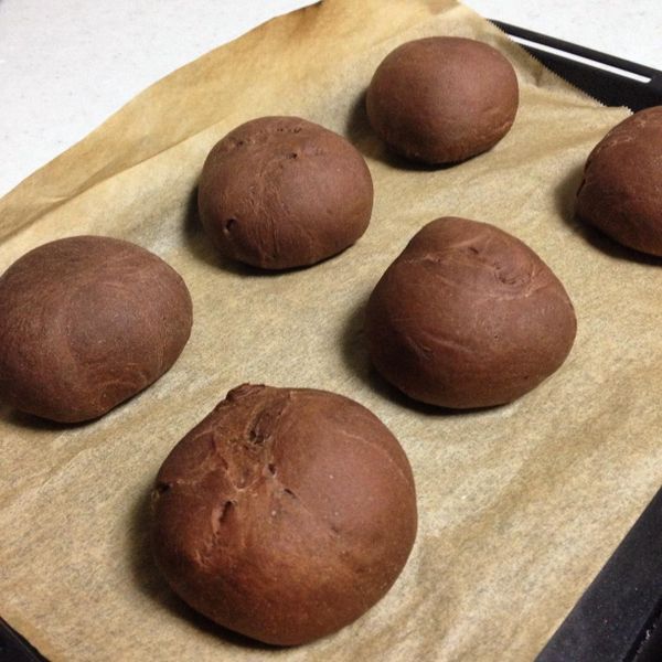 胖達人。黑眼豆豆~ 巧克力麵包。影片教學：Yuuuuuuu1009 一起做