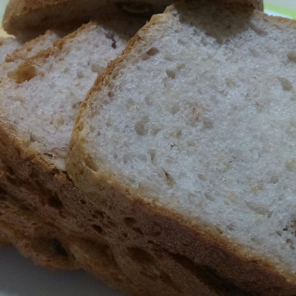 蜂蜜核桃吐司(麵包機食譜)：Waydee Yu 一起做