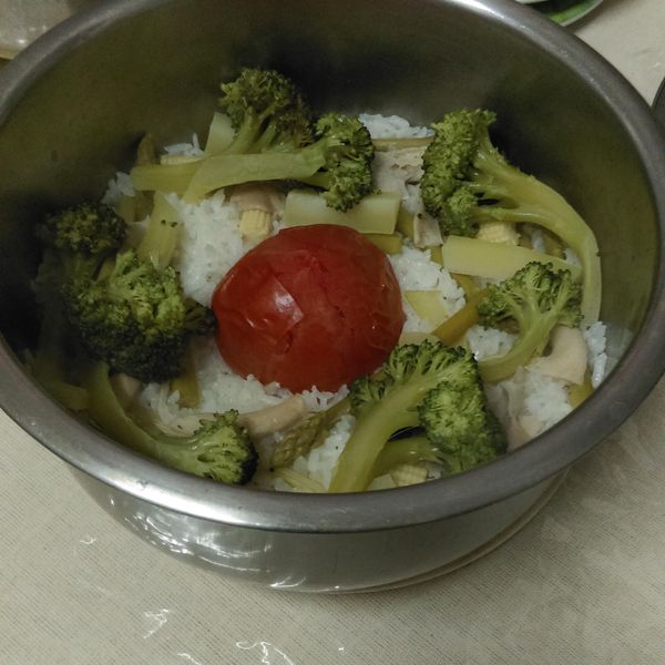 懶人料理蕃茄飯-電鍋：申虞遍 一起做