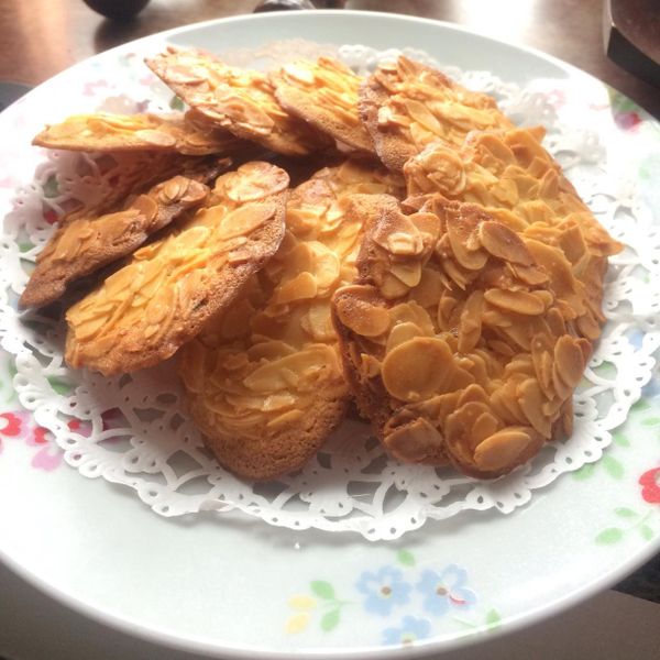 【烤箱甜點】一次就成功的杏仁瓦片：Adrian_haha 一起做