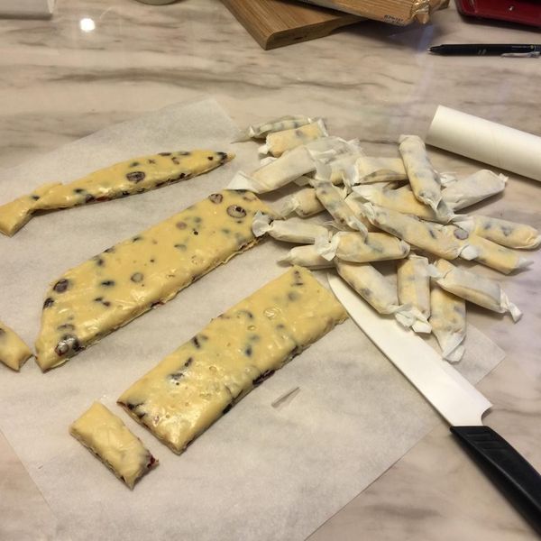 蔓越莓杏仁牛軋糖 : 梅子一起做