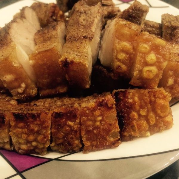 年菜之皮酥內嫩的『脆皮燒肉』:chia 一起做