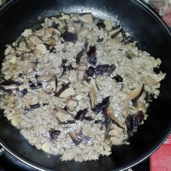 魯香菇肉燥 : 黃鈺婷一起做