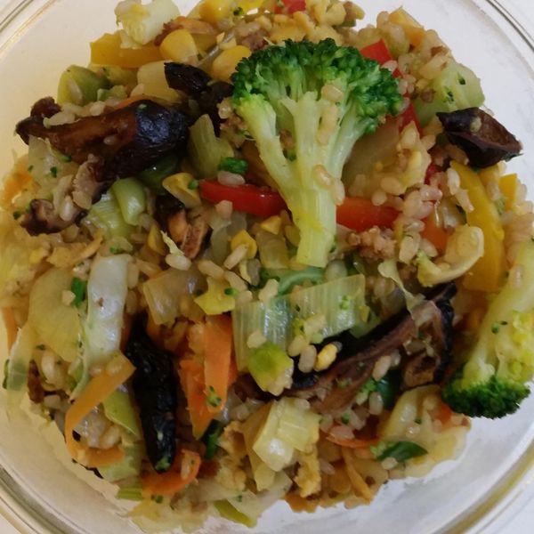 ♥ 鮮蔬肉片炒飯：蕭玲萍 一起做