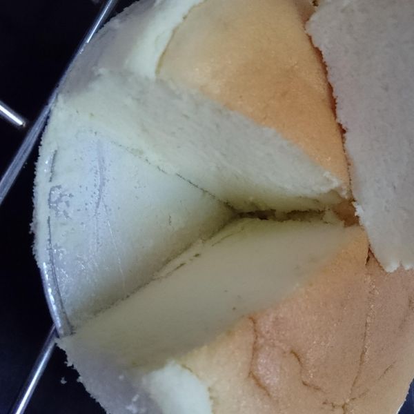 【肉桂打噴嚏】蓬鬆。基本海綿蛋糕 : 羅婉萍一起做