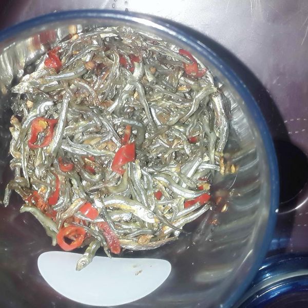 泰山橄欖油-辣椒小魚干 : 黃鈺婷一起做