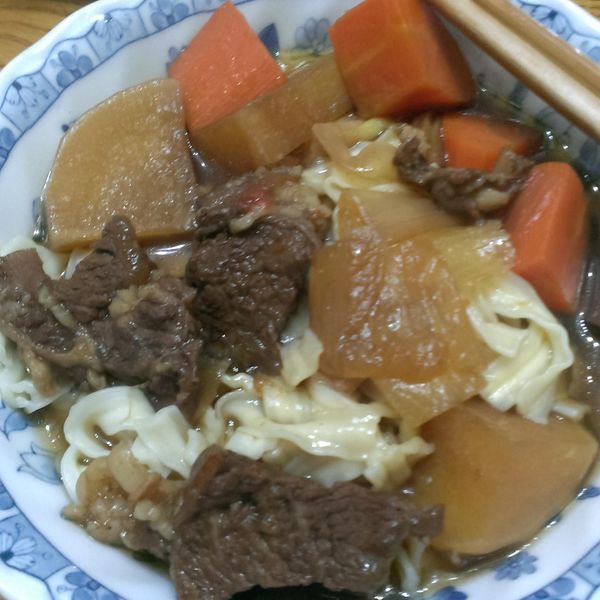 蔬菜燉牛肉 : 微笑天使一起做