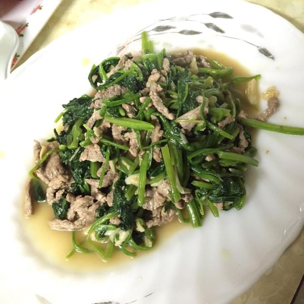 菠菜牛肉【食在養生】 : 妮采一起做