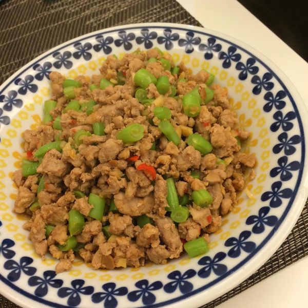 超下飯的懶人料理--【辣豆角炒肉末 】 : Guan一起做