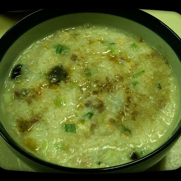 皮蛋瘦肉粥 : Lun Ya Yang一起做
