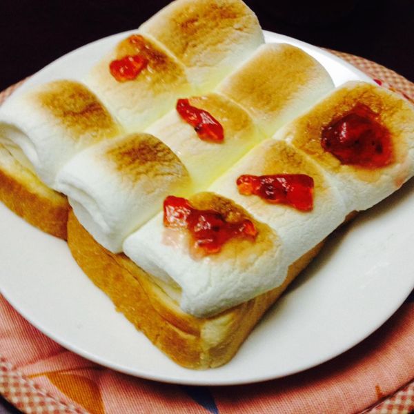 棉花糖烤厚片吐司 : Elsie一起做