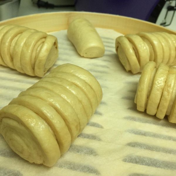 黑糖芋泥饅頭捲:林蘭英 一起做