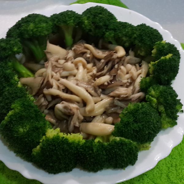 花團錦簇~百菇椰菜 簡易版 淬釀開運年菜：Nora Liang 一起做