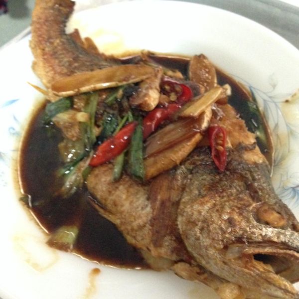 紅燒黃魚 : 黃小牛一起做