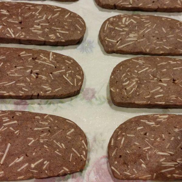 巧克力杏仁酥餅【烘焙展食譜募集】 : 貝小漢一起做