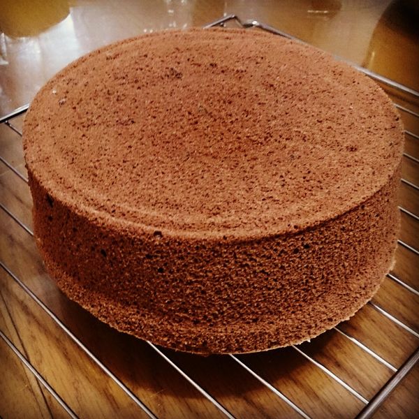 巧克力戚風蛋糕：Tzu Chun Kuo 一起做