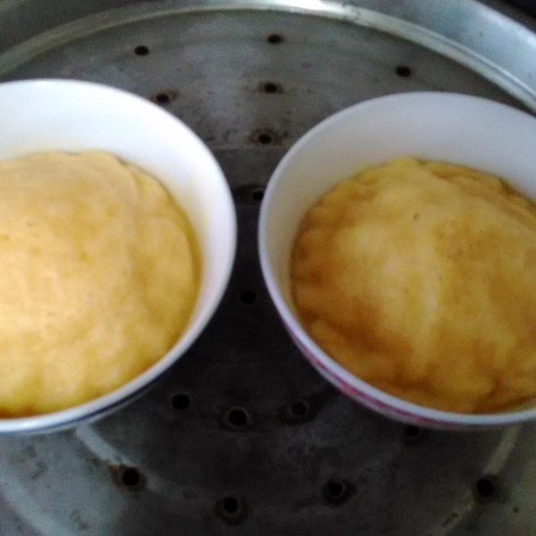 鬆餅粉蒸蛋糕：小祺兒 一起做