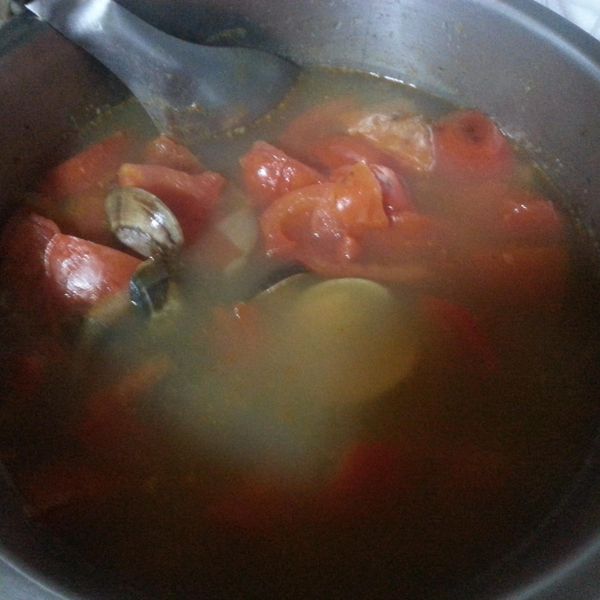 洋蔥番茄蛤蜊湯 ♪♪快手靚湯2♪♪：江小稀 一起做