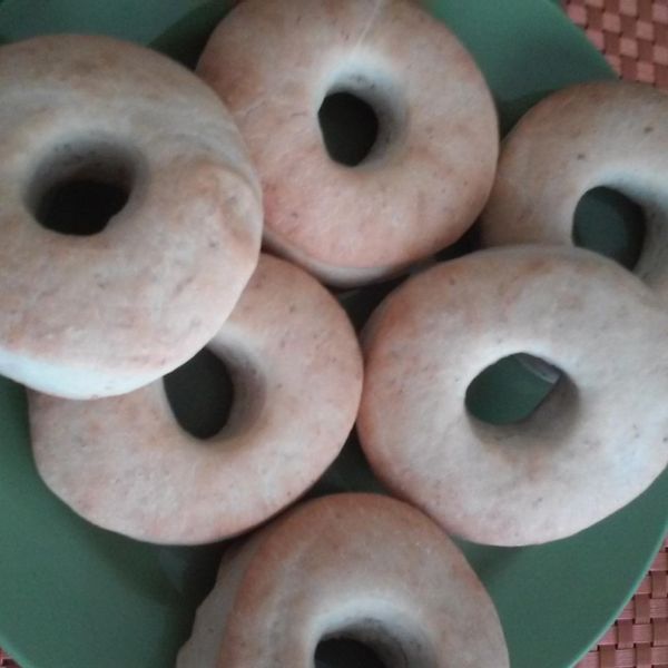 莓果酵母甜甜圈(免油炸)：annie 一起做