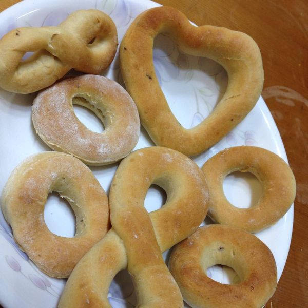 莓果酵母甜甜圈(免油炸)：Lun 一起做