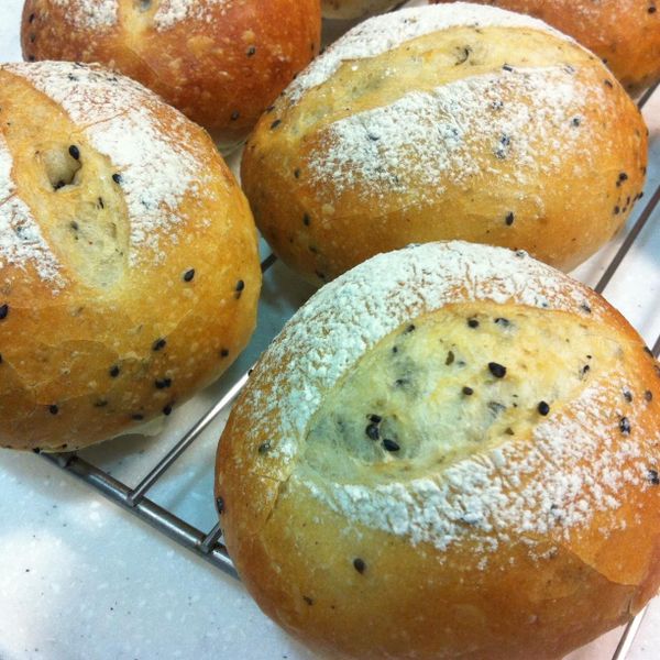 歐式芝麻麵包：Yvesa 一起做