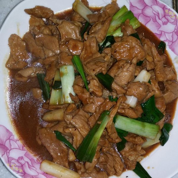 蔥爆豬肉 : 昱兔寶一起做