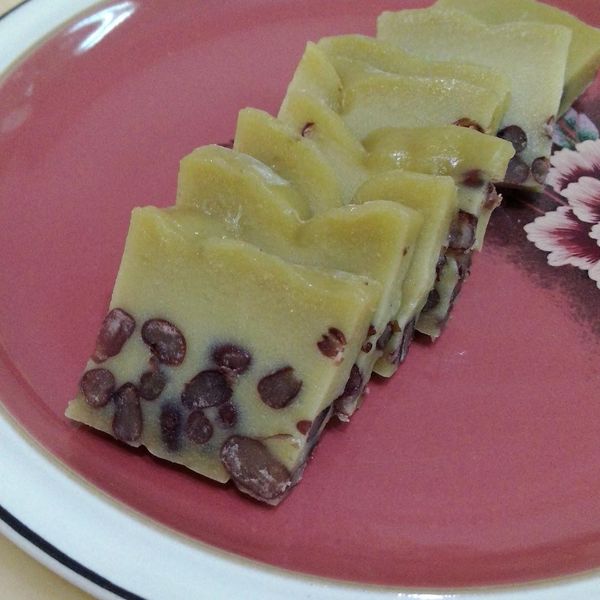 零失敗、攪一攪三步驟完成抹茶紅豆年糕 : 吳東錦一起做