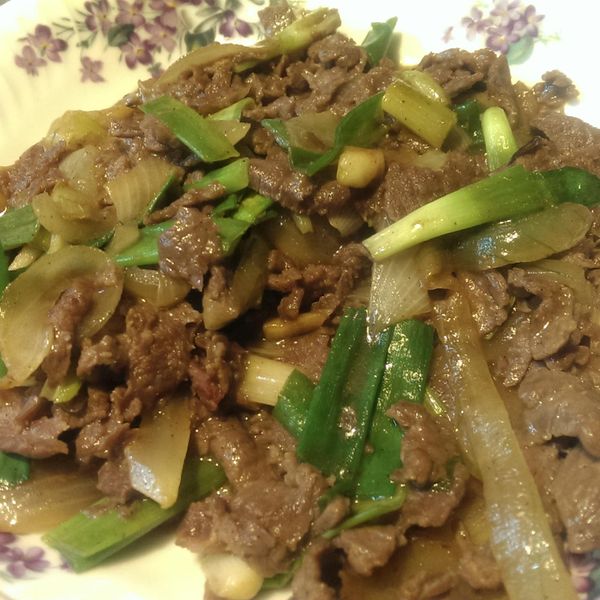輕鬆做-蔥蔥爆牛肉 : 吳索衛一起做