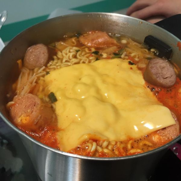 融化起司超好吃韓式部隊鍋 : Mia Liao一起做