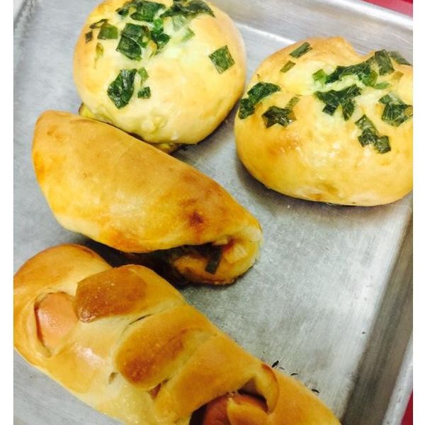 蔥花玉米麵包 : Chiu Hua Lin一起做