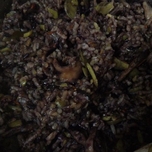 【閒妻上菜】野菇炊飯 : 蕭蕭一起做