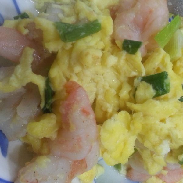 蝦仁炒蛋 : 陳瓔雪一起做