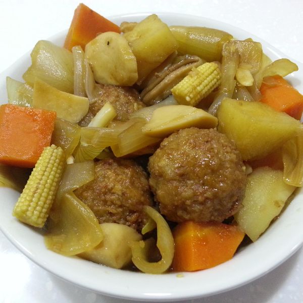 紅燒獅子頭：小魚儿 一起做