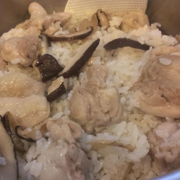 用電鍋煮"麻油雞飯"~香氣誘人好美味!!：Sandra 一起做