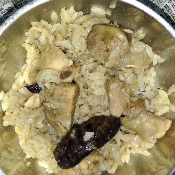 用電鍋煮"麻油雞飯"~香氣誘人好美味!!：anny 一起做