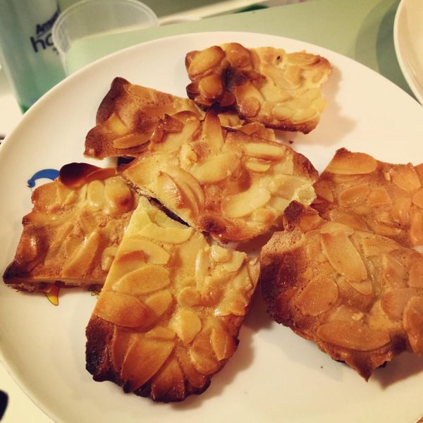 【烤箱甜點】一次就成功的杏仁瓦片 : Hedy Hsiao一起做
