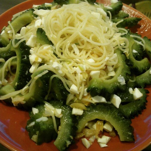苦瓜鹹蛋義大利麵 Linguine with Bitter Melon & Salted Duck Egg  : :::蘇起:::一起做