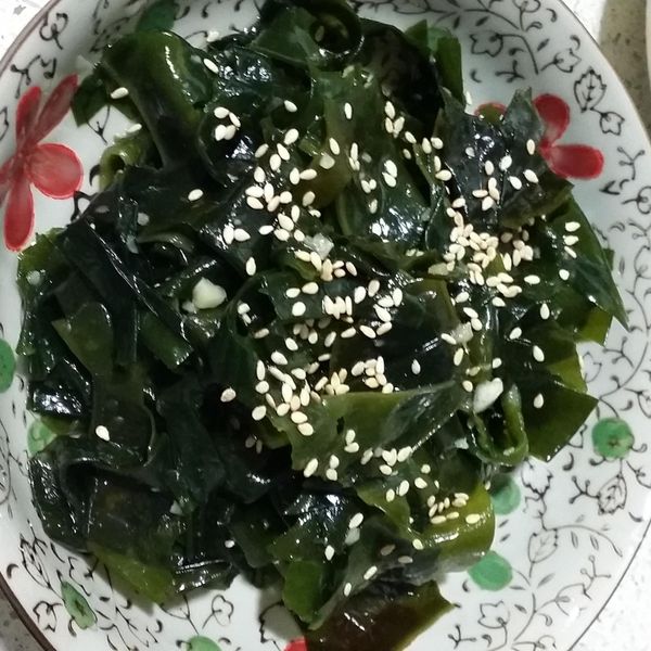 涼拌海帶芽：程秀琪 一起做