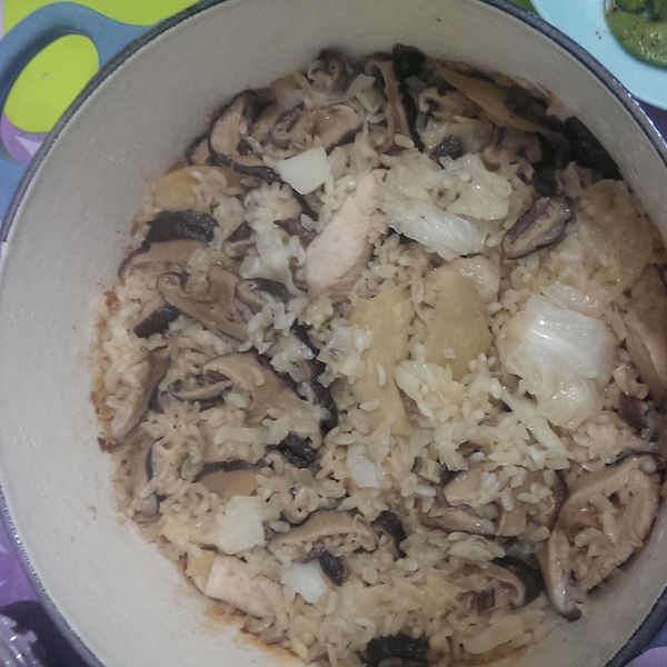 一鍋到底之香菇雞燉飯(鑄鐵鍋料理)：倪學賽 一起做