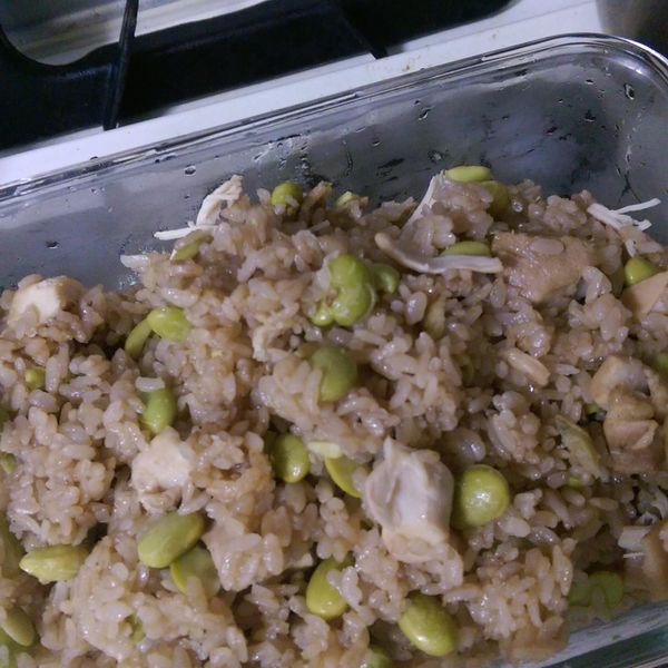 日本大人氣「懶人啤酒雞肉飯」：呂怡玫 一起做