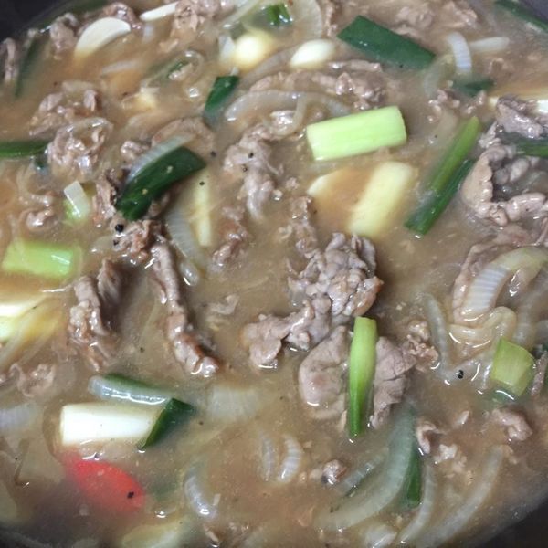 【得意的一天橄欖油】牛肉燴飯:蘇小豬 一起做