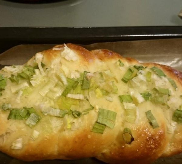 超簡易柔軟蔥花麵包(免揉) : 雪芙師太一起做