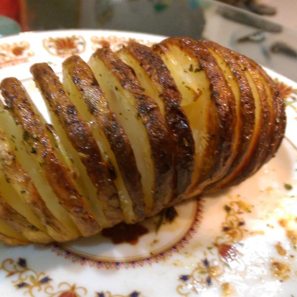 超簡單♥手風琴馬鈴薯♥(一般烤箱可烤)：戴維辰 一起做