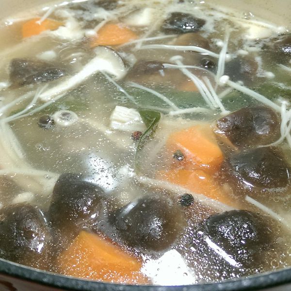 天氣怎麼變都適合做的檸檬雞湯 : Starfish Chien一起做